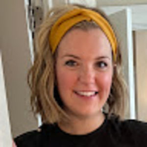 Meet your Posher, Adie